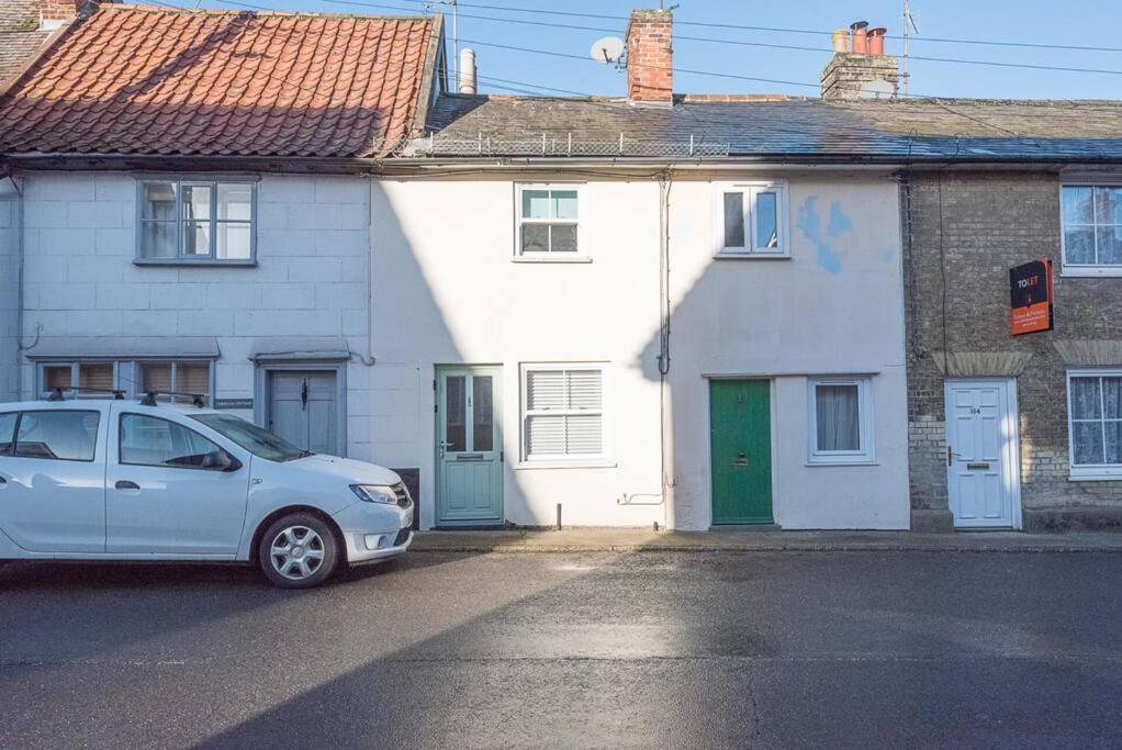 Button Cottage, Wickham Market Exterior foto